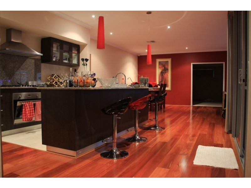 5 Bluebeech Way, Piara Waters WA 6112