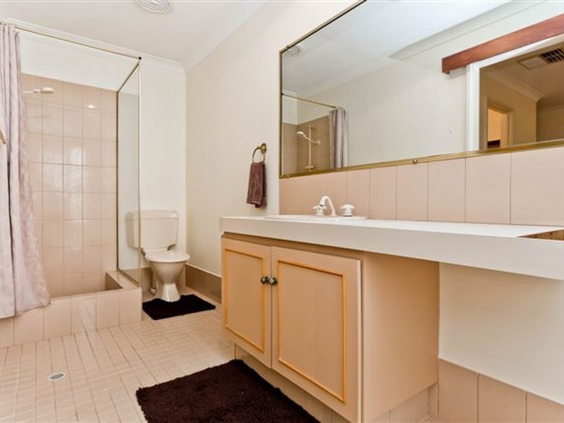 30 McKivett Crescent, Leeming WA 6149