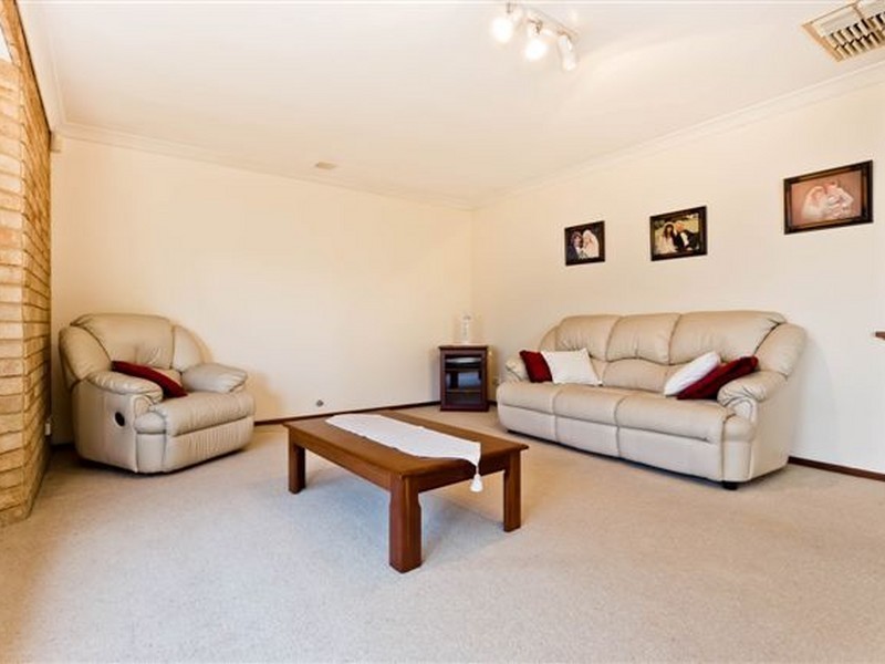 30 McKivett Crescent, Leeming WA 6149