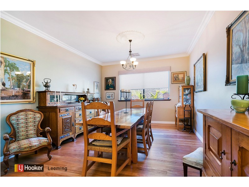 14 Beckley Circle, Leeming WA 6149