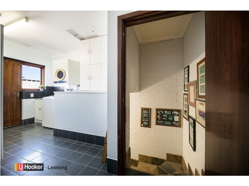 14 Beckley Circle, Leeming WA 6149