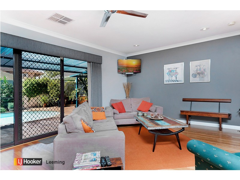 14 Beckley Circle, Leeming WA 6149