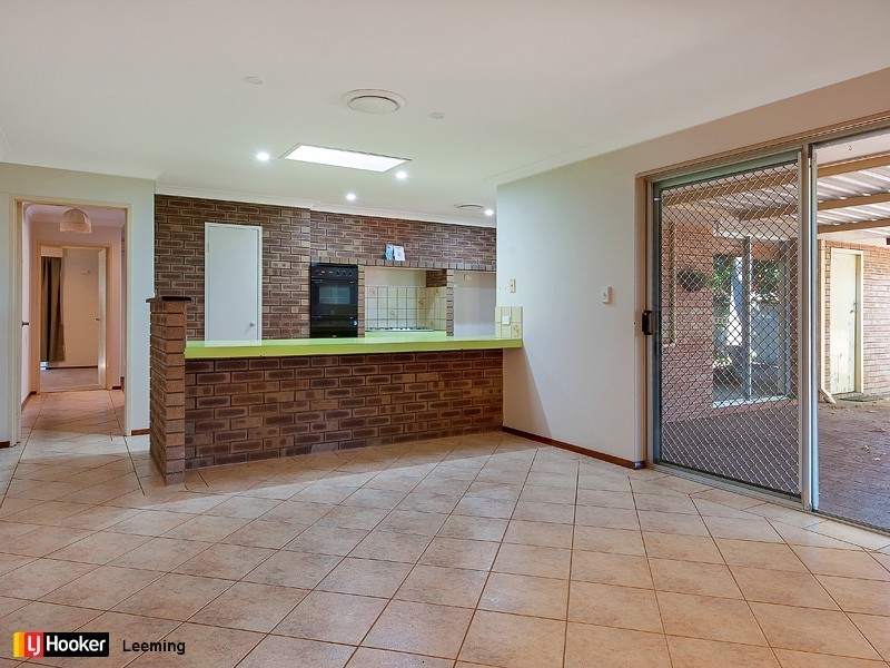 15 Rolland Court, Leeming WA 6149
