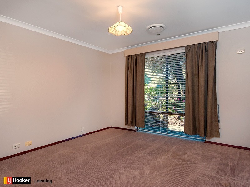 15 Rolland Court, Leeming WA 6149