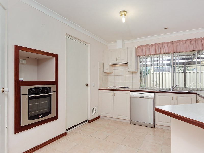 117 Beasley Road, Leeming WA 6149