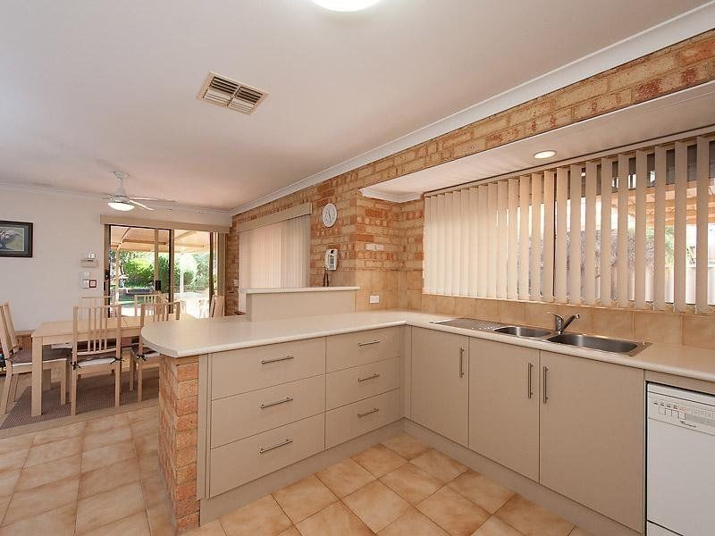 63 Sylvan Crescent, Leeming WA 6149