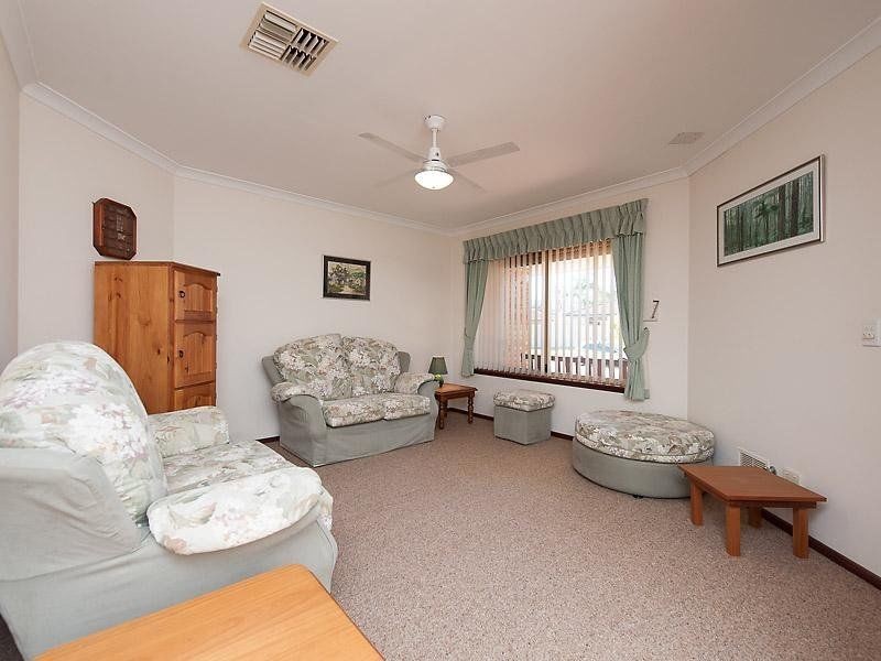 63 Sylvan Crescent, Leeming WA 6149