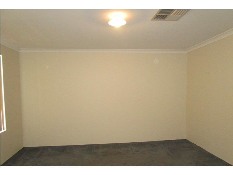 301 Wentworth Parade, Success WA 6164