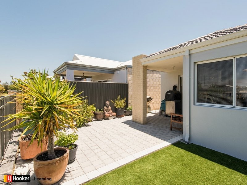 4 Oakbella Parade, Harrisdale WA 6112