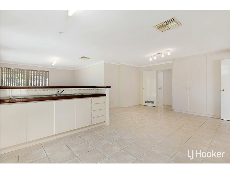 18 Turnbury Park Drive, Jandakot WA 6164
