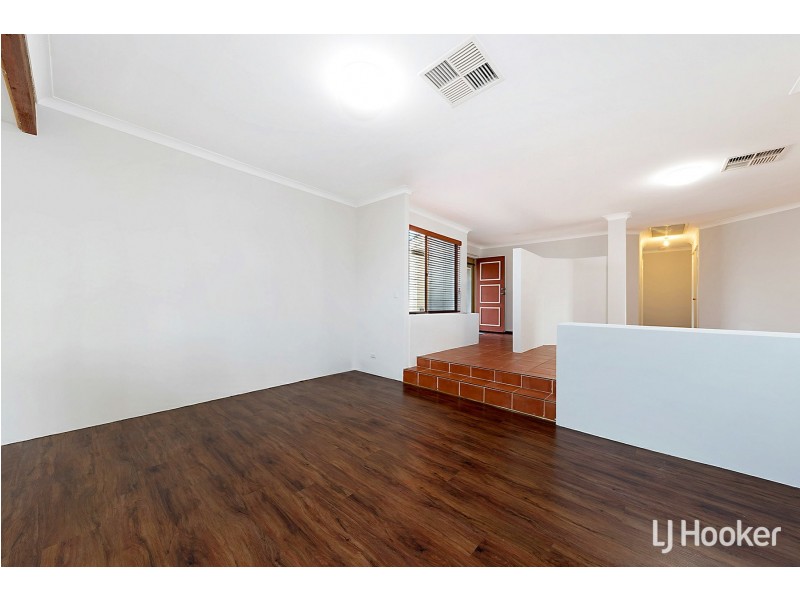 37 Merrifield Circle, Leeming WA 6149