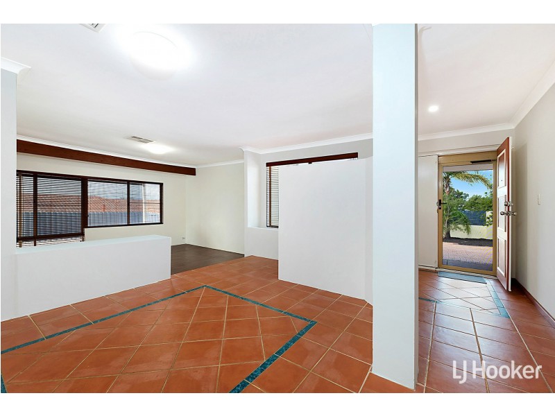 37 Merrifield Circle, Leeming WA 6149