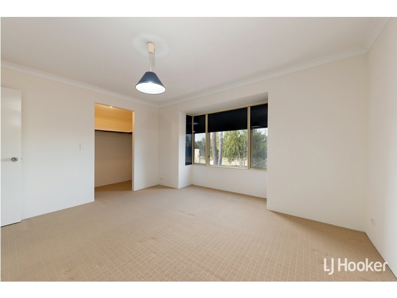 37 Merrifield Circle, Leeming WA 6149