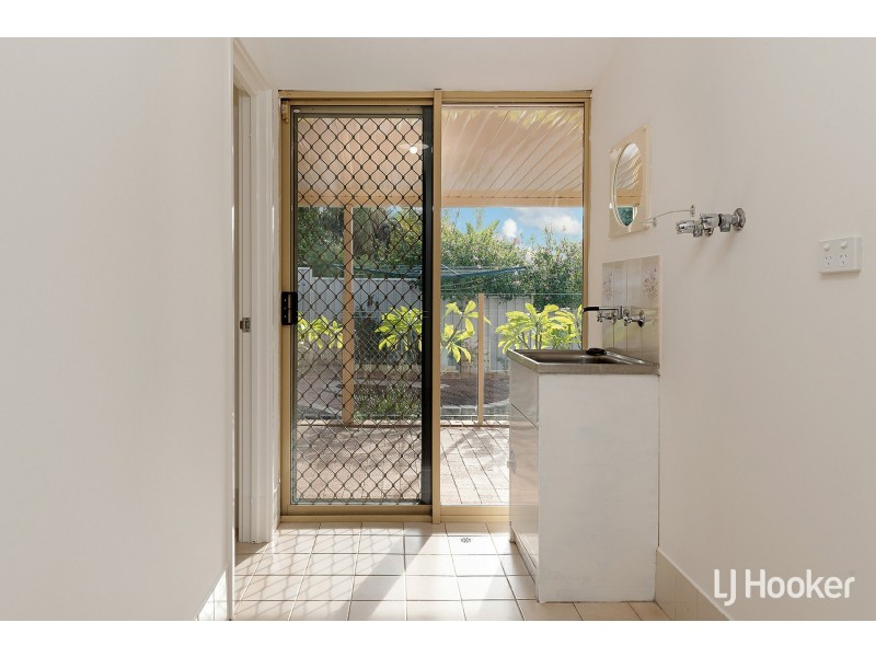 37 Merrifield Circle, Leeming WA 6149