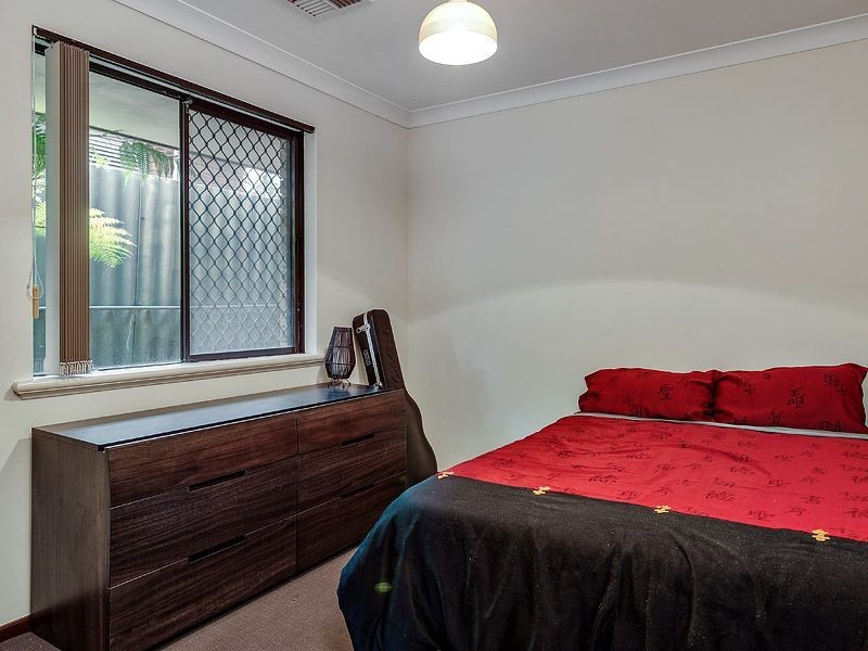 29 Waraker Way, Leeming WA 6149