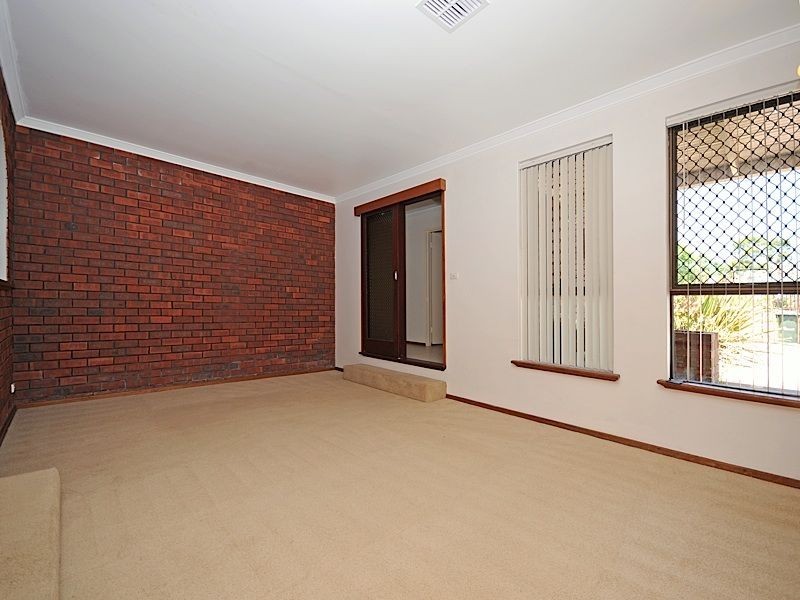 131 Parry Avenue, Bull Creek WA 6149