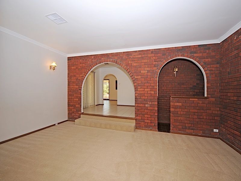 131 Parry Avenue, Bull Creek WA 6149