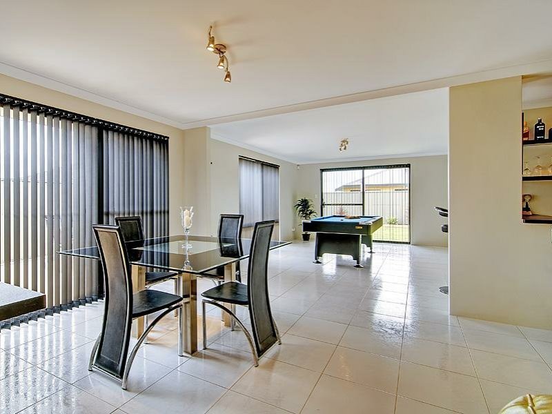 180 Lyon Road, Aubin Grove WA 6164