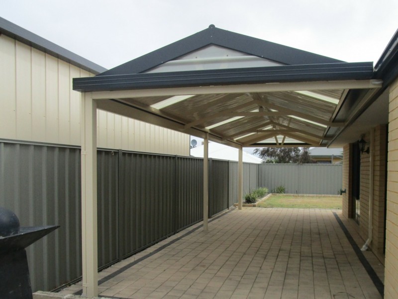 180 Lyon Road, Aubin Grove WA 6164