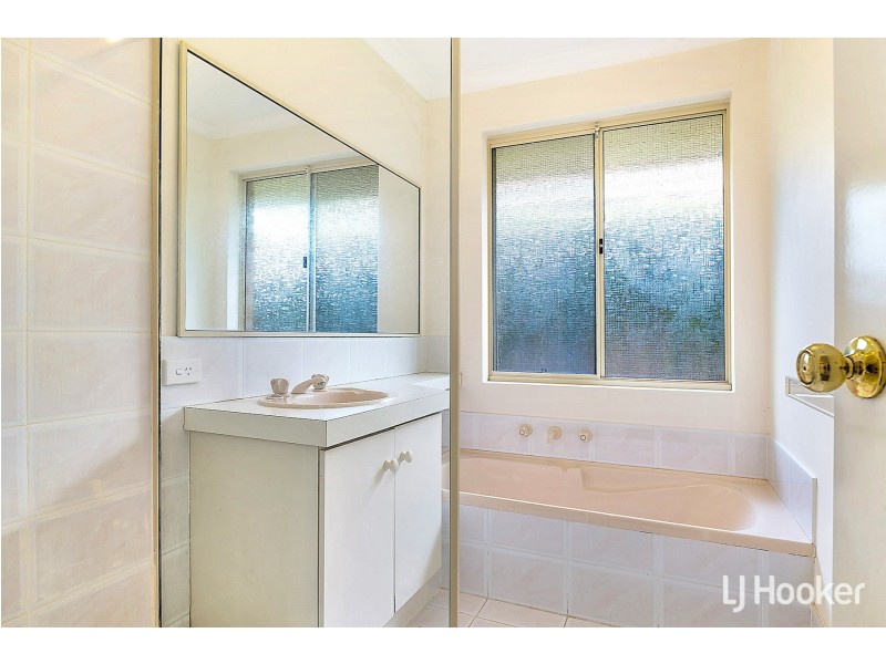 3/1 Old Lake Grove, Wilson WA 6107