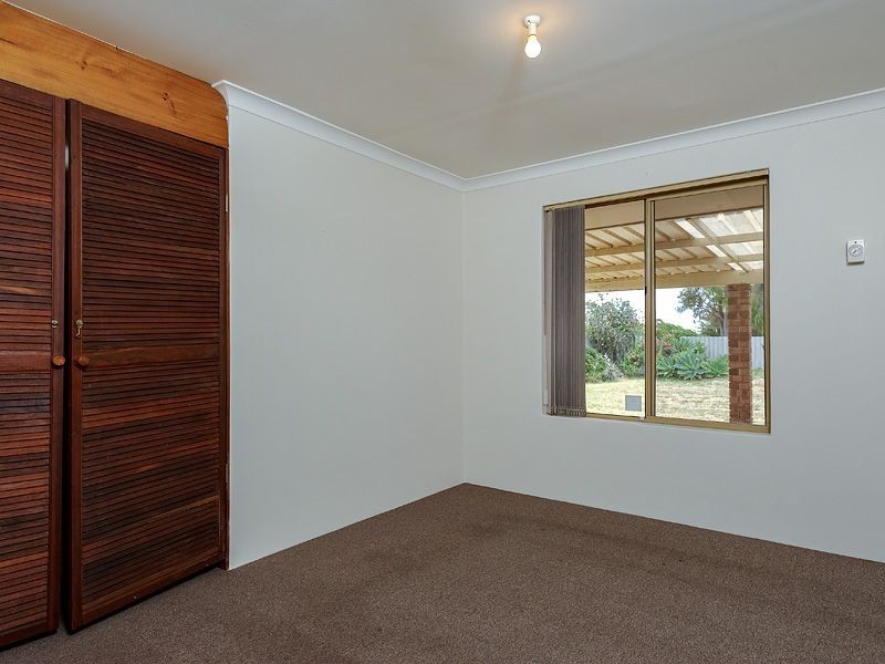 2 Pelican Ramble, Yangebup WA 6164