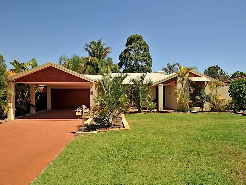 4 Ashton Place, Leeming WA 6149
