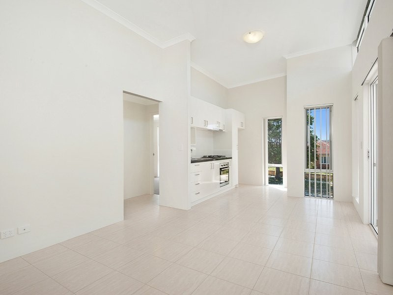 8/43 Hooley Road, Midland WA 6056