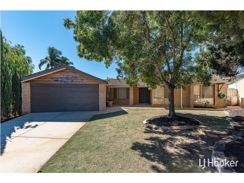 13 Peggs Place, Leeming WA 6149