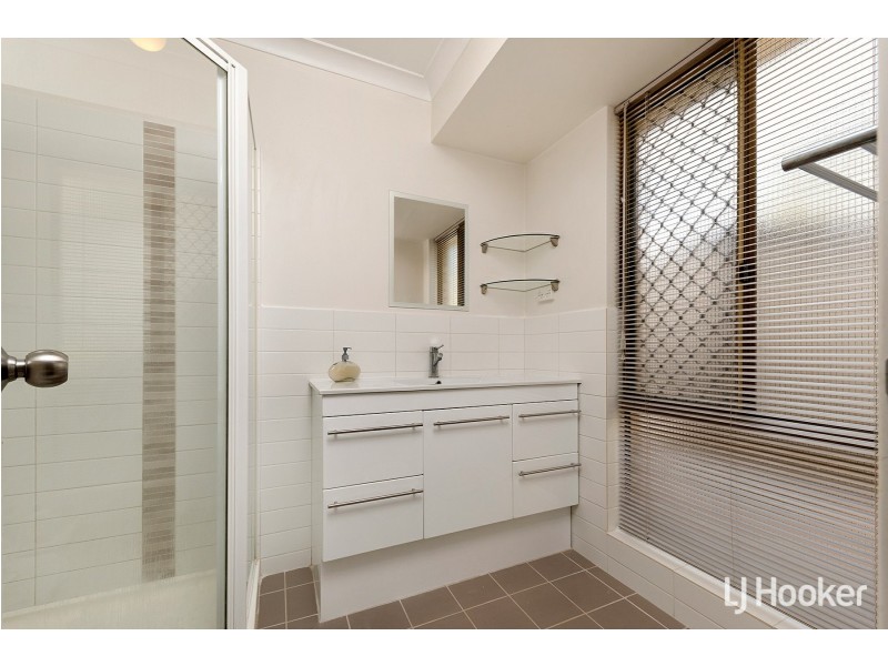 13 Peggs Place, Leeming WA 6149