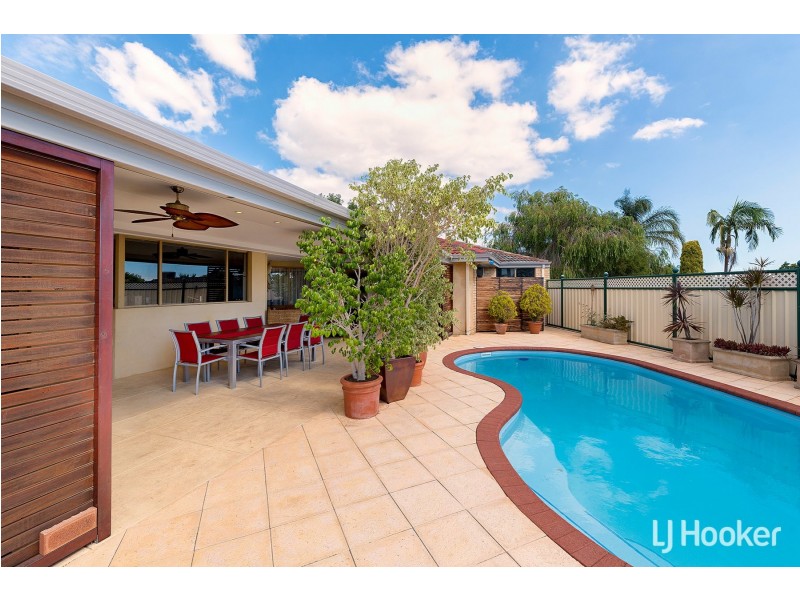 13 Peggs Place, Leeming WA 6149