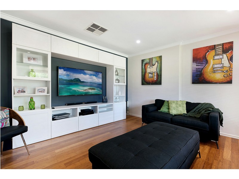 12 Keys Court, Leeming WA 6149