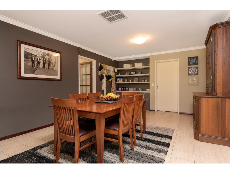 12 Keys Court, Leeming WA 6149