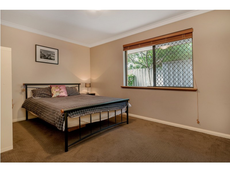 12 Keys Court, Leeming WA 6149