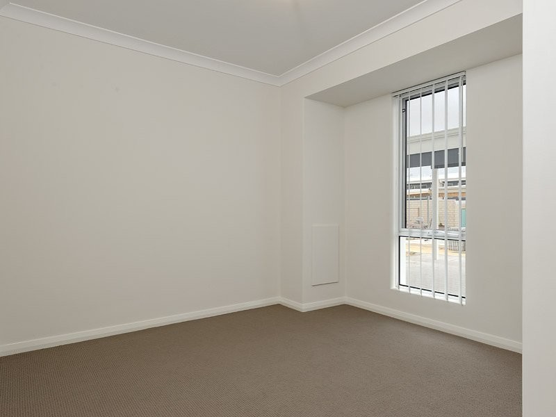 8/19 Eacott Street, Mandurah WA 6210