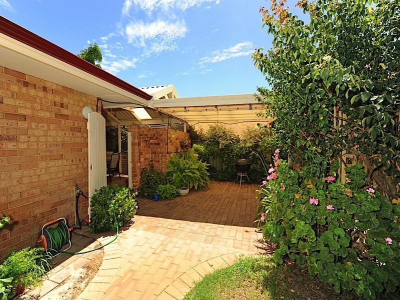 62 Aulberry Parade, Leeming WA 6149