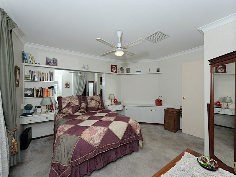 62 Aulberry Parade, Leeming WA 6149