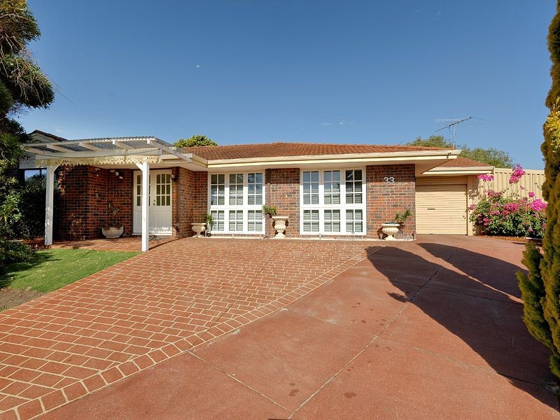33 Burnett Avenue, Leeming WA 6149