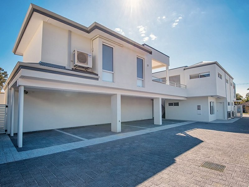 3/9 Orleans Street, Spearwood WA 6163