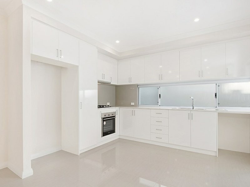 3/9 Orleans Street, Spearwood WA 6163