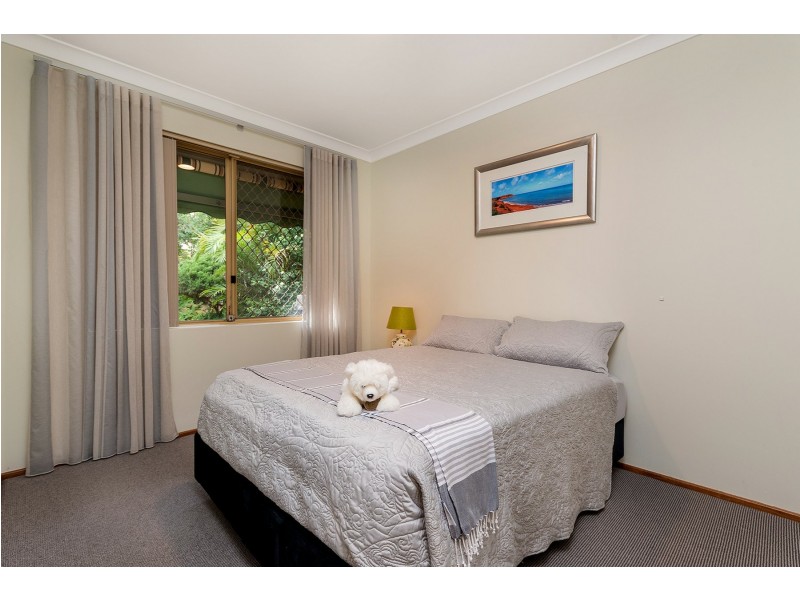 17 Earnshaw Loop, Leeming WA 6149