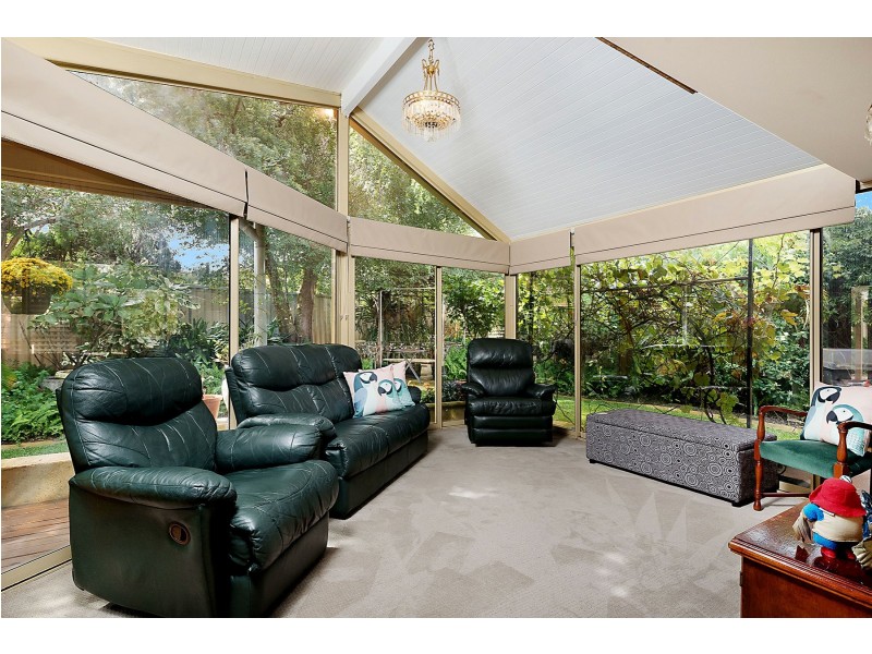 17 Earnshaw Loop, Leeming WA 6149