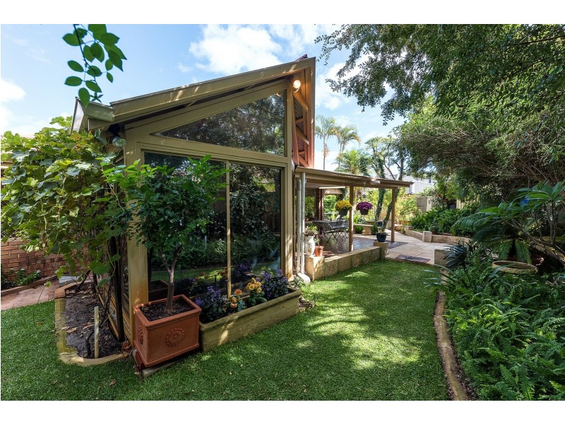 17 Earnshaw Loop, Leeming WA 6149