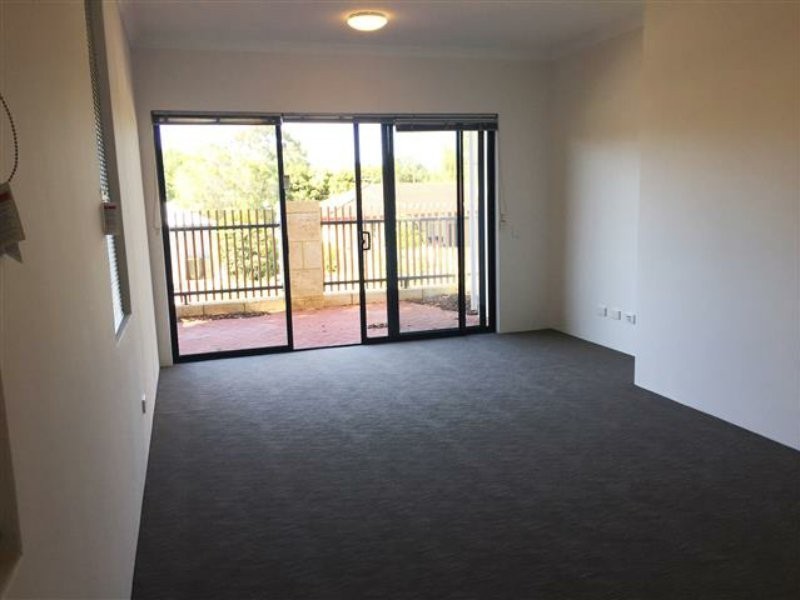 1/7 Juliet Road, Coolbellup WA 6163