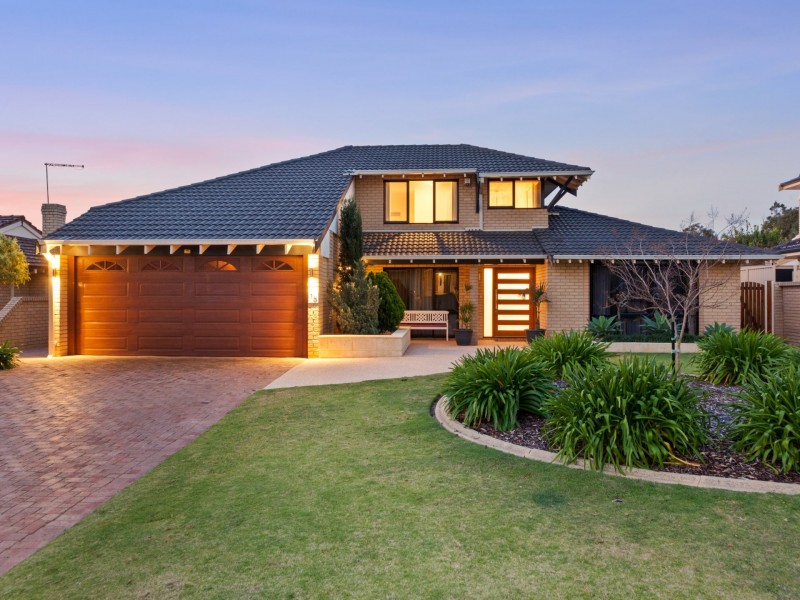 15 Paterson Gardens, Winthrop WA 6150