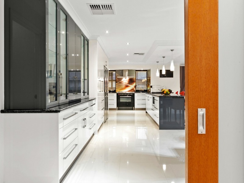 15 Paterson Gardens, Winthrop WA 6150