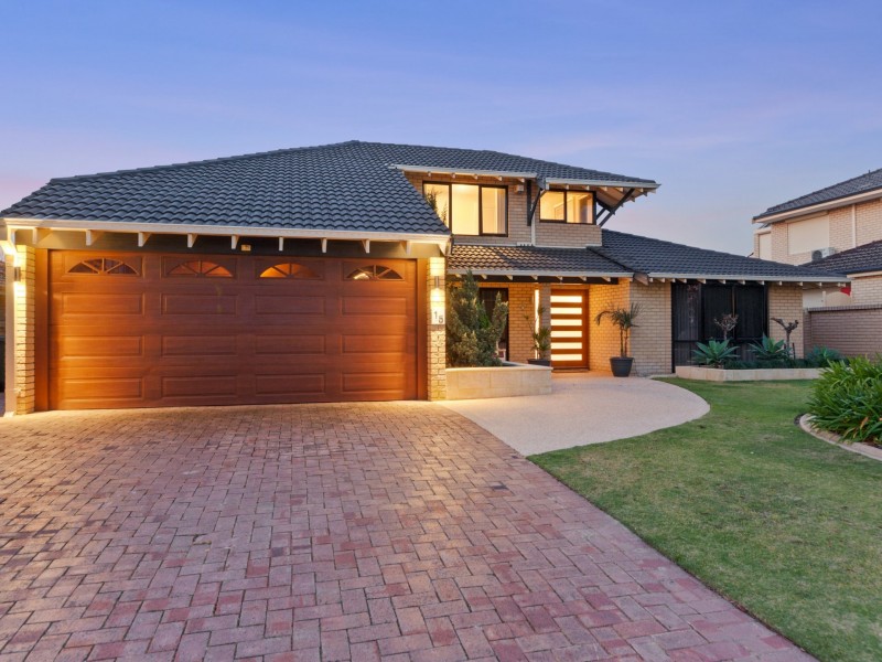 15 Paterson Gardens, Winthrop WA 6150