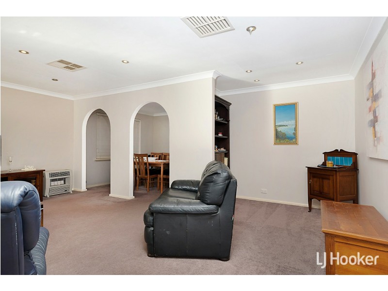 48 Woodpecker Avenue, Willetton WA 6155