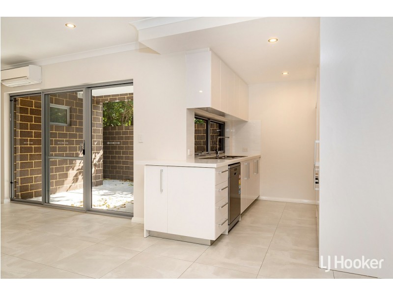 2/19 Gerald Street, Spearwood WA 6163