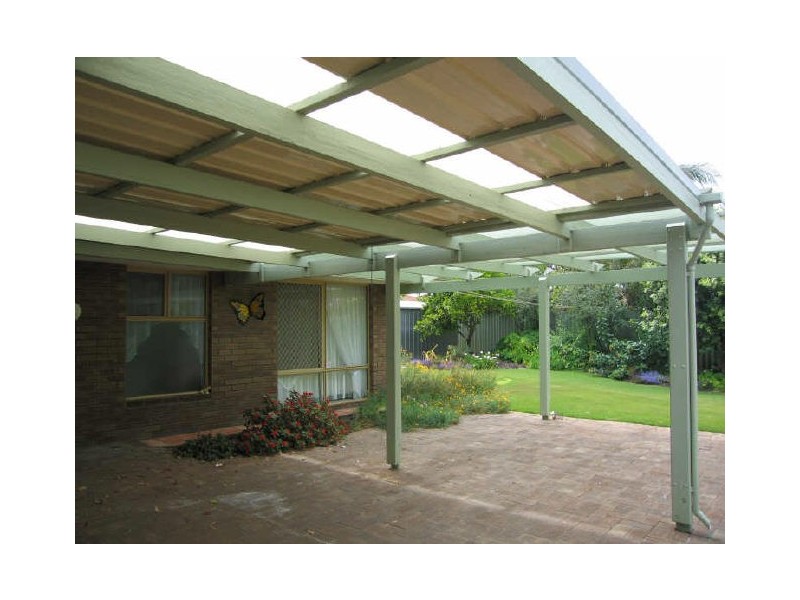 11 Cygnet Court, Yangebup WA 6164