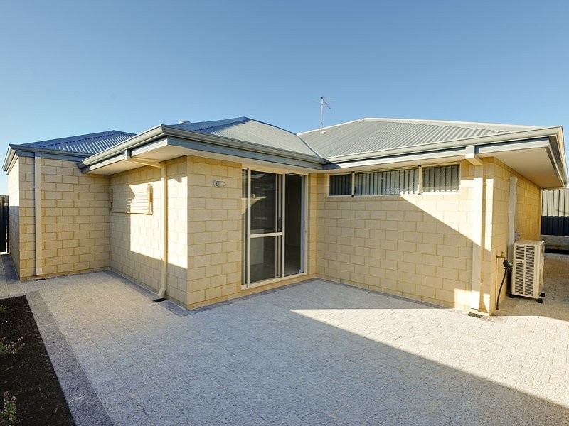28 Arava Circle, Aveley WA 6069